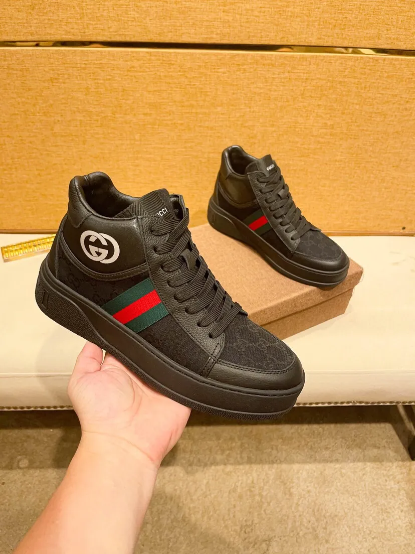 Factory price 440 [Gucci] Gucci's latest high-top casual Korean-style men's shoes, brand new autumn and winter design, perfect workmanship, cabinet quality, upper: cowhide material, leather lining; soft and comfortable, rubber outsole ultra-light, wear-resistant, simple, versatile fashion men's shoes, color optional, size 38--44